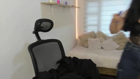 valery_bonnet1 online show from October 18, 8:32 pm