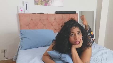 valery_lovex_ online show from May 8, 1:31 am