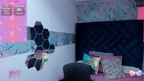 VALERY MORE online show from March 31, 1:33 pm