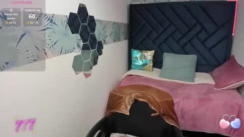 VALERY MORE online show from March 26, 4:20 pm