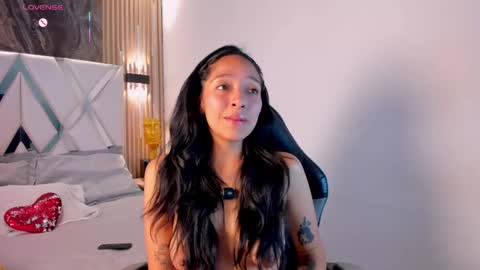 Val online show from May 26, 12:26 pm