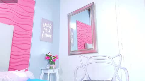 valery online show from December 23, 7:28 am