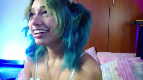 zoe online show from May 5, 3:20 am