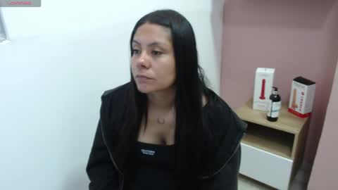 valevicious online show from May 22, 1:31 pm