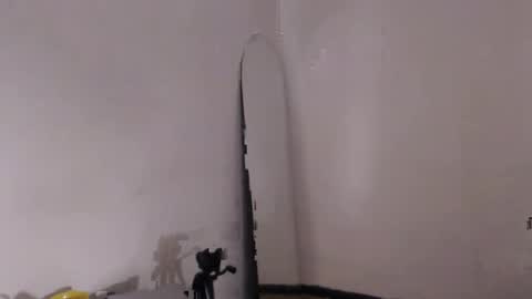 VALIENTE  online show from April 7, 3:52 am