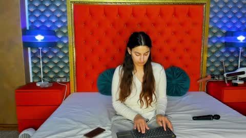Valerie Val V online show from February 6, 7:02 am