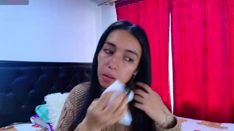 Snapshot of vallery_evanss chatting on September 27, 12:12 pm Taty independent account online show from September 27, 12:12 pm