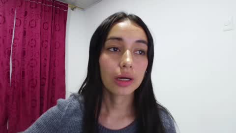 Snapshot of vallery_evanss chatting on January 25, 2:04 am Taty independent account online show from January 25, 2:04 am
