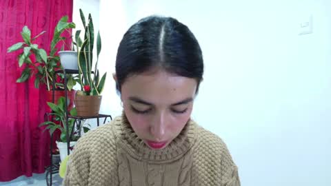 Snapshot of vallery_evanss chatting on January 22, 9:22 pm Taty independent account online show from January 22, 9:22 pm