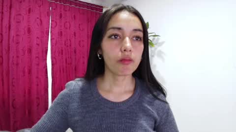 Snapshot of vallery_evanss chatting on February 22, 11:46 am Taty independent account online show from February 22, 11:46 am
