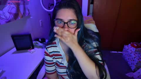 Im Violet online show from December 8, 3:53 am