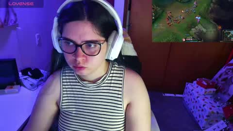 Im Violet online show from December 12, 1:21 am