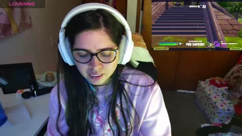 Im Violet online show from December 15, 10:37 pm