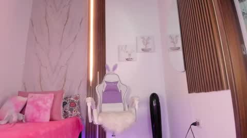 Snapshot of valloletsamar chatting on September 25, 11:09 am Vallolet Peach online show from September 25, 11:09 am