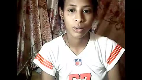 valysexyhot online show from May 16, 11:42 am
