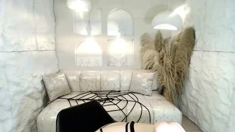 vampkitty_r online show from March 5, 1:40 pm