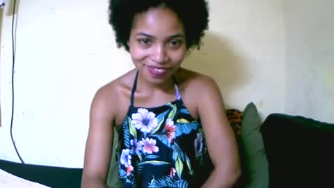 vanah344375 online show from October 2, 7:52 pm