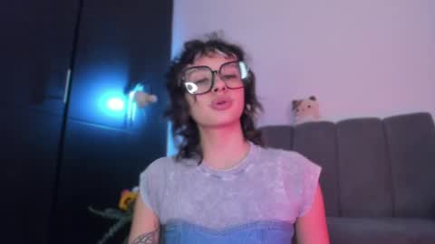 Babi Alu online show from May 26, 5:34 pm