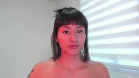 Snapshot of vandalovee chatting on September 16, 10:56 am Babi Alu online show from September 16, 10:56 am