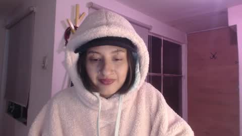 Snapshot of vandalovee chatting on January 11, 6:24 am Babi Alu online show from January 11, 6:24 am