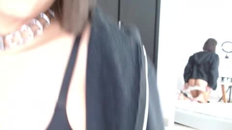 Snapshot of vandalovee chatting on February 20, 6:46 pm Babi Alu online show from February 20, 6:46 pm