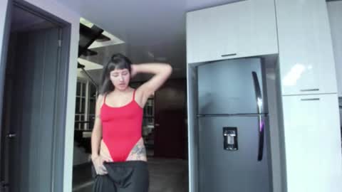 Snapshot of vandalovee chatting on September 30, 7:14 am Babi Alu online show from September 30, 7:14 am