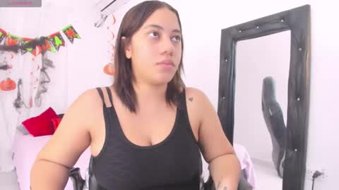 vanelope_smith online show from October 12, 2:03 am