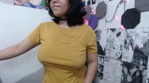 Snapshot of vanesa_20 chatting on January 27, 8:51 am vanesa_20 online show from January 27, 8:51 am