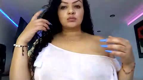 vanessa and samantha online show from May 24, 2:16 pm
