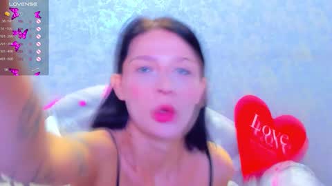 Snapshot of vanessa_florence chatting on September 25, 4:55 am RUSSIAN BARBIE BABE online show from September 25, 4:55 am