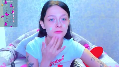 Snapshot of vanessa_florence chatting on September 21, 1:26 am RUSSIAN BARBIE BABE online show from September 21, 1:26 am