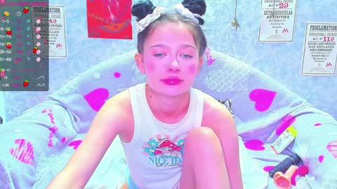Snapshot of vanessa_florence chatting on February 6, 1:38 am RUSSIAN BARBIE BABE online show from February 6, 1:38 am