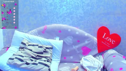 Snapshot of vanessa_florence chatting on September 18, 12:53 am RUSSIAN BARBIE BABE online show from September 18, 12:53 am