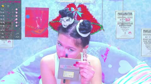 Snapshot of vanessa_florence chatting on January 5, 1:03 am RUSSIAN BARBIE BABE online show from January 5, 1:03 am