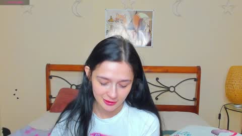 Snapshot of vanessa_florence chatting on January 31, 12:50 am RUSSIAN BARBIE BABE online show from January 31, 12:50 am