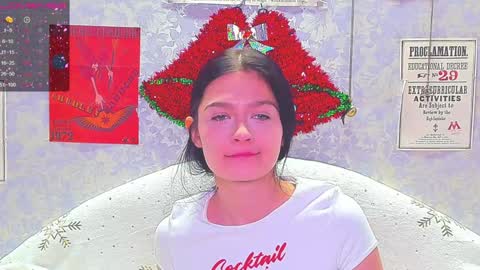 Snapshot of vanessa_florence chatting on December 14, 12:55 am RUSSIAN BARBIE BABE online show from December 14, 12:55 am