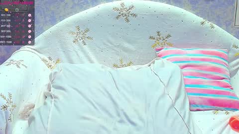 Snapshot of vanessa_florence chatting on December 13, 1:26 am RUSSIAN BARBIE BABE online show from December 13, 1:26 am