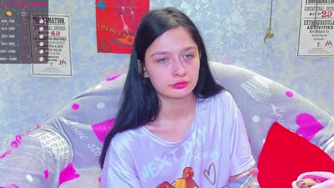 Snapshot of vanessa_florence chatting on December 4, 1:14 am RUSSIAN BARBIE BABE online show from December 4, 1:14 am