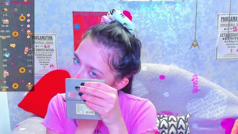 Snapshot of vanessa_florence chatting on February 26, 1:36 am RUSSIAN BARBIE BABE online show from February 26, 1:36 am