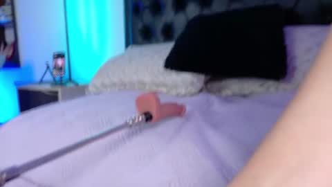 vanessa_mejiia online show from June 23, 9:02 pm