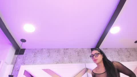 Vanessa  online show from May 28, 8:40 pm
