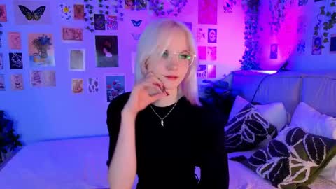 Vanessa online show from May 24, 3:00 pm