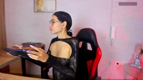 Vanessa online show from May 18, 7:42 pm