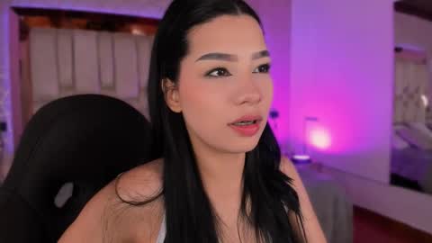 Snapshot of vanessaduval chatting on September 15, 3:59 am vanessaduval online show from September 15, 3:59 am