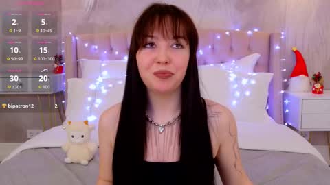 Vanessa online show from December 19, 6:00 pm