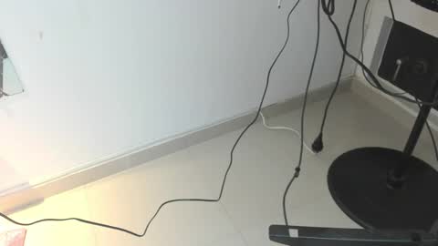 vanessahard_as online show from May 7, 8:34 pm