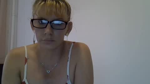 VanessaNight online show from September 25, 12:15 pm