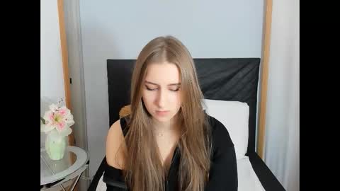 VanessaTrue online show from December 4, 3:35 pm