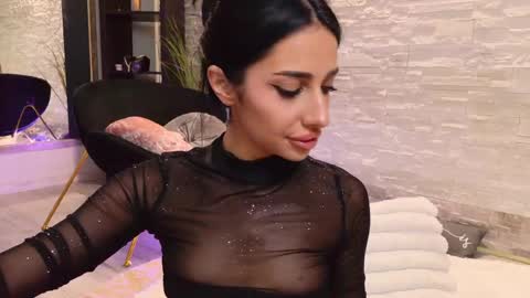 Vanessa online show from June 1, 6:20 pm