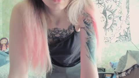 Adelina online show from May 22, 9:07 am
